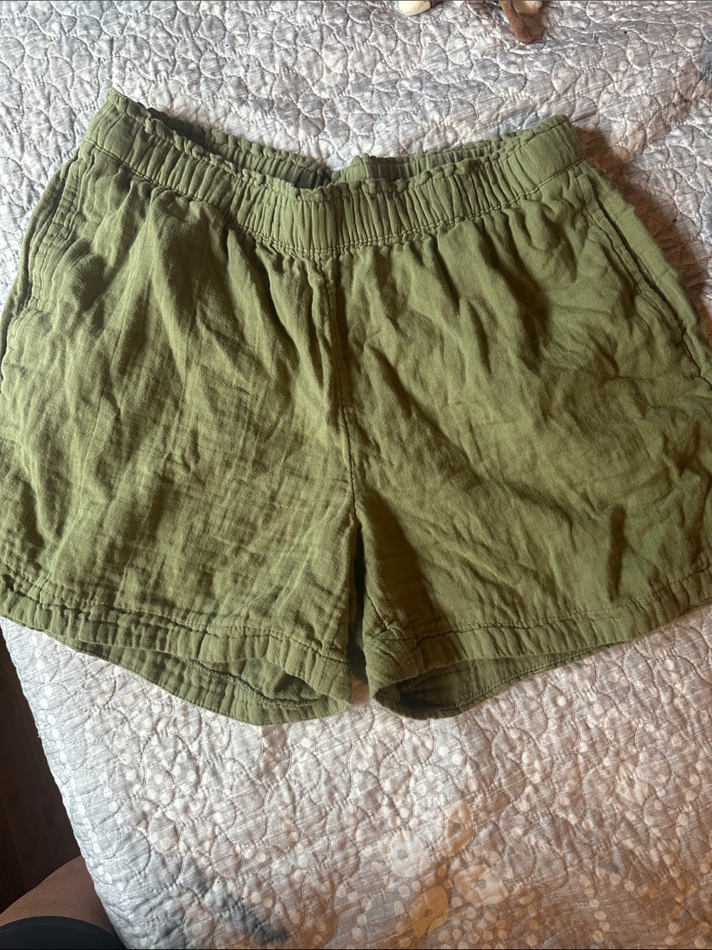 100% cotton Old Navy Olive Drawstring-Waist Linen-Blend Shorts